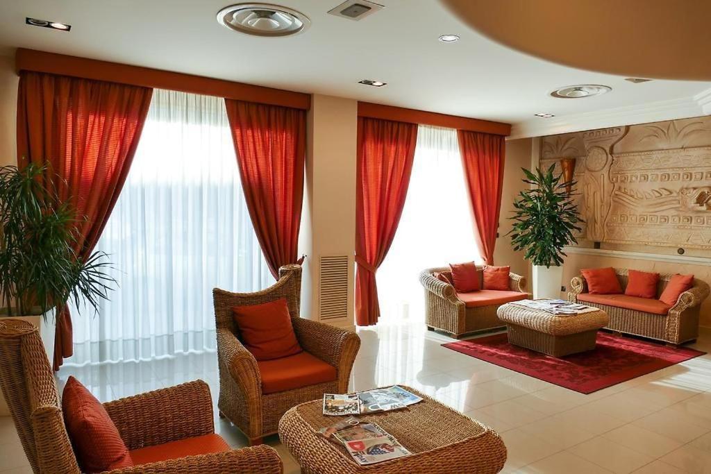 Stella Charming & Luxury Rooms Конверсано Екстериор снимка